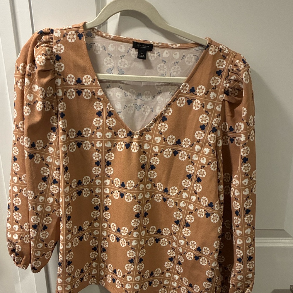 Ann Taylor Floral Grid Blouse in Tan and Navy